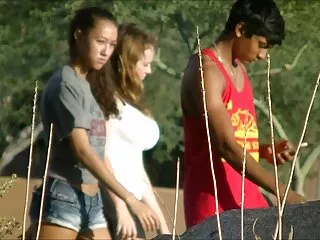 Chanel porno di donne adulte Preston facendo una buona gola profonda per Mandingo