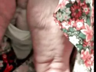 Visita sua figlia film porno donne adulte al collegio e finisce per scopare con lei e la sua amica