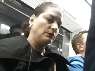 Il mio vicino bussa alla porta chiedendo la sua film online adulti dose giornaliera di scopata