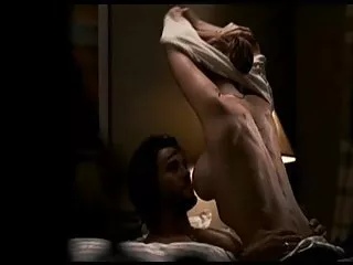 La bionda Charlie Shiin si adatta cazzi come il pane nella sua figa film streaming per adulti